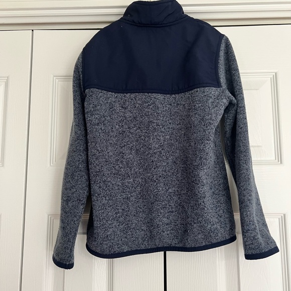 Children’s Place boys size 5/6 zip up fleece - Picture 2 of 3